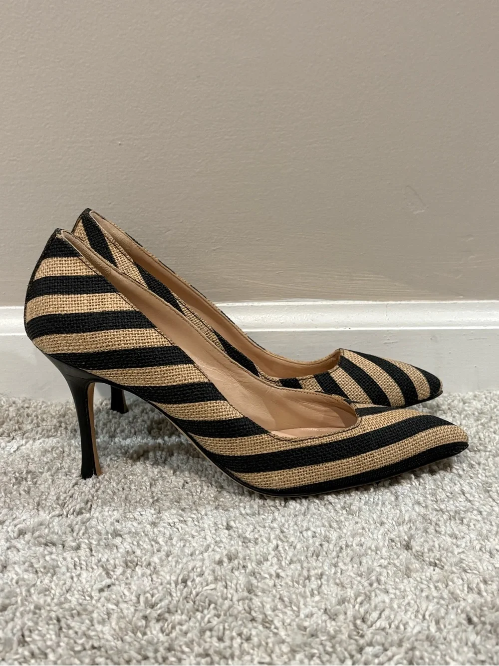 Manolo Blahnik Striped Canvas/Raffia Pumps Women’s Size 36/5